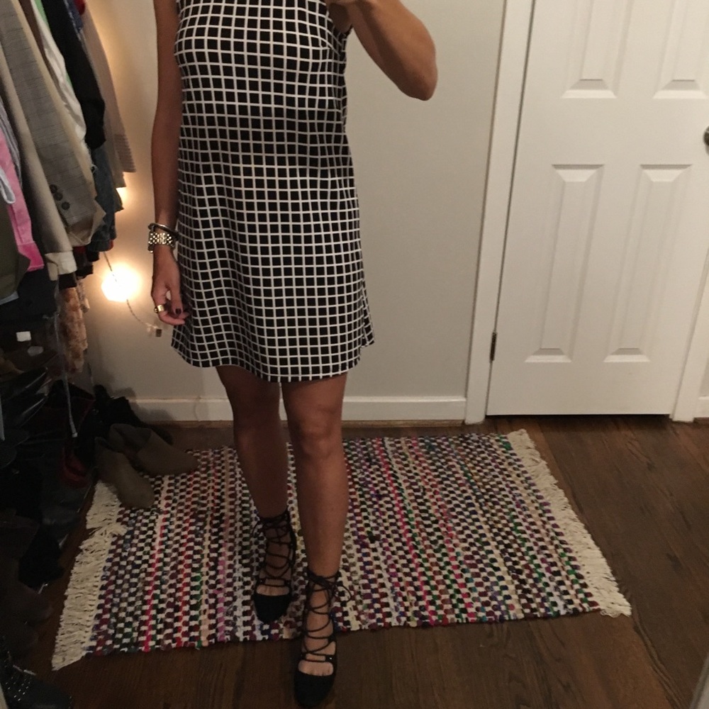 Black and white summer dress like new